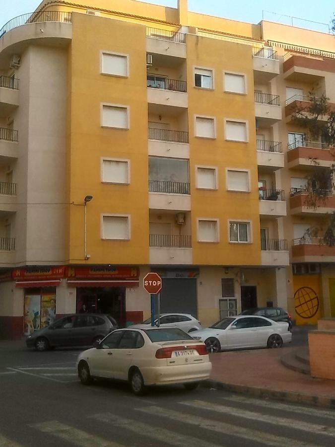 Torrevieja-Lugomar Apartamento Exterior foto